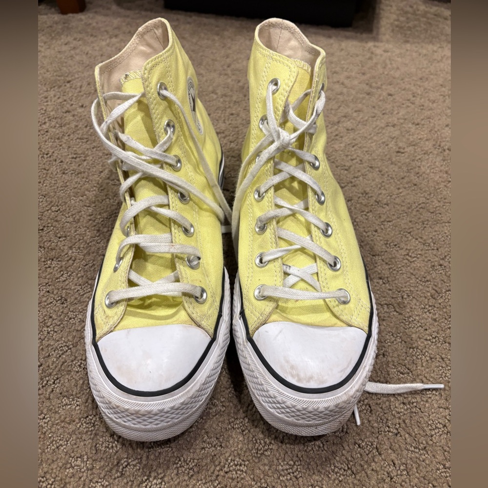 Converse Platform Women’s 9.5